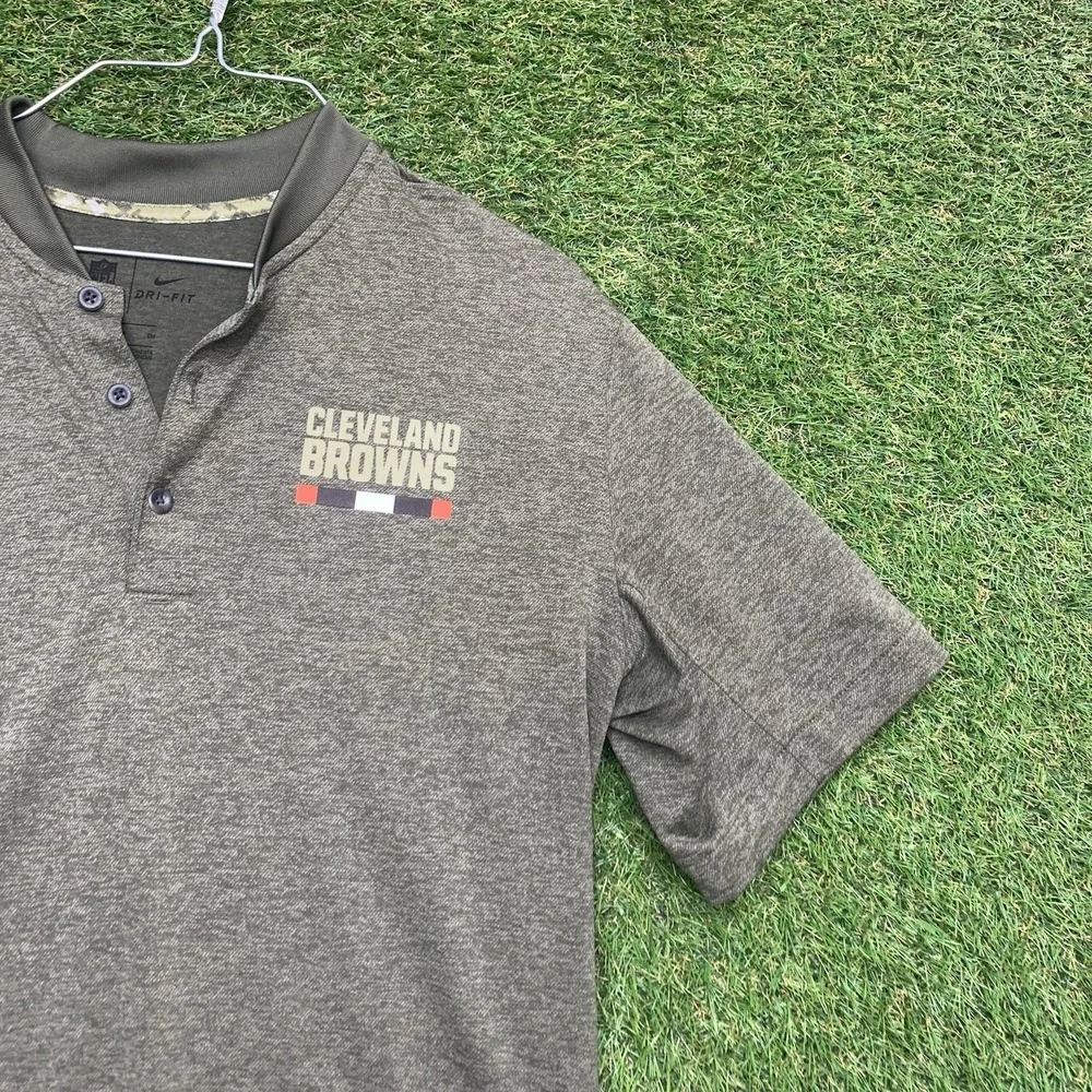 Cleveland Browns Nike Salute to Service Polo Mens Small Golf Dri-Fit Henley